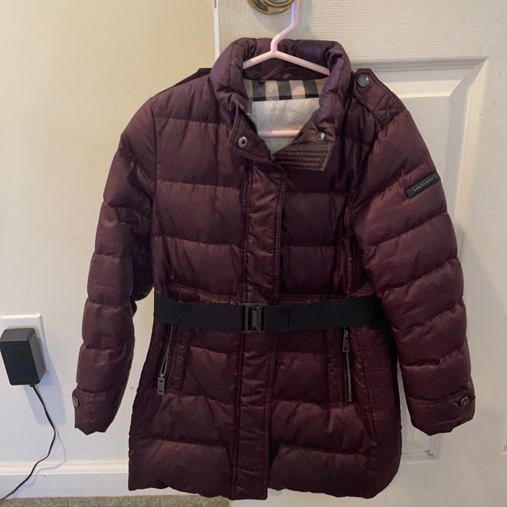 Burberry girls coat/Burgundy/Size 5 years
